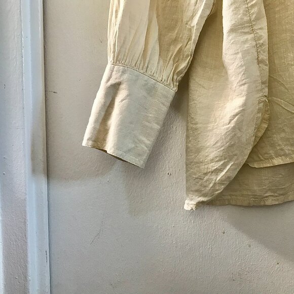 Unisex GAP lightweight button-down shirt (Ecru) - Size XL - Picture 6 of 6